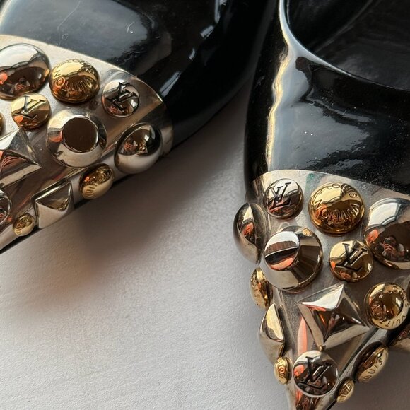 Louis Vuitton - Kitten Heels with Jewel Pointed Toe - Picture 2 of 6